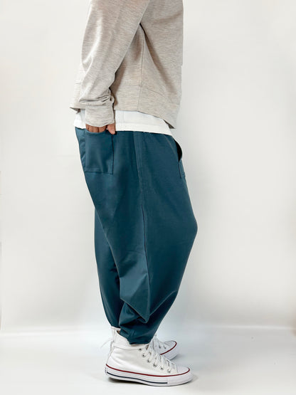 Pantalone della tuta oversize, taglio al vivo, handmade, cotone di qualità