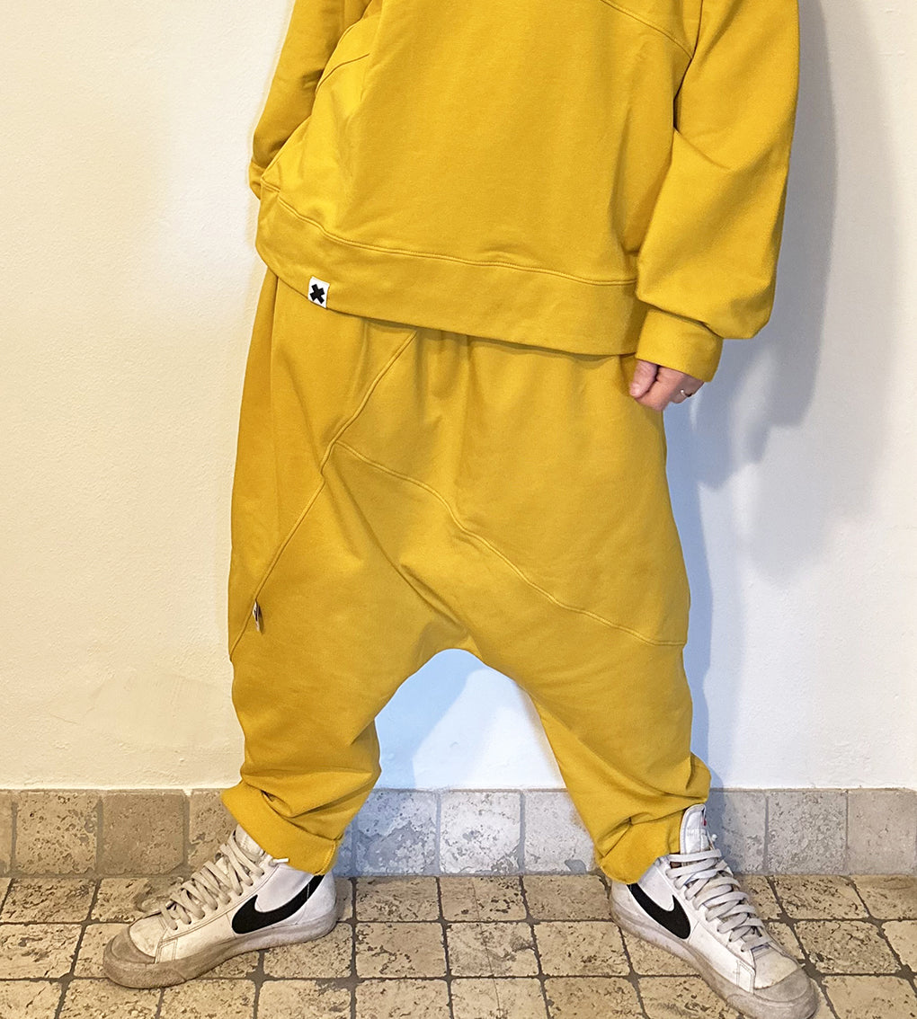 Baggy panta with stitching